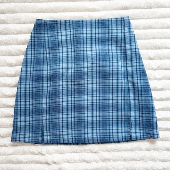 Brandy Melville A-Line Mini Skirt Blue Plaid - Picture 1 of 10